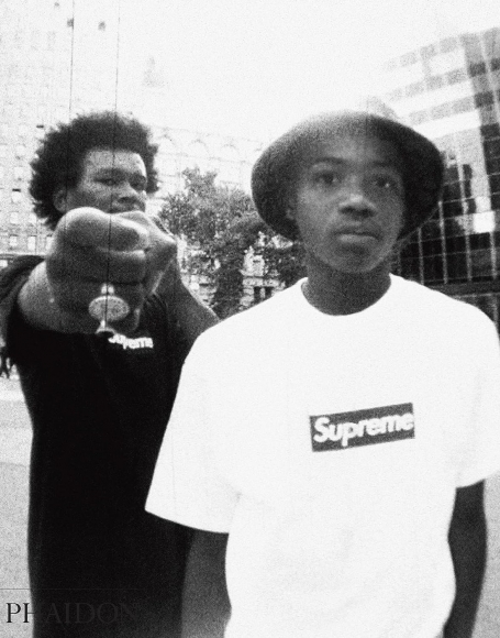 SUPREME (FASHION)