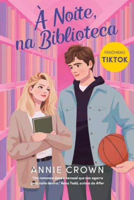 À NOITE NA BIBLIOTECA