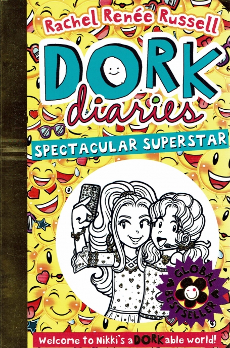 DORK DIARIES - SPECTACULAR SUPERSTAR