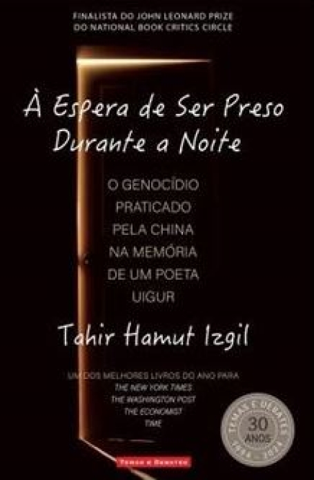 À ESPERA DE SER PRESO DURANTE A NOITE