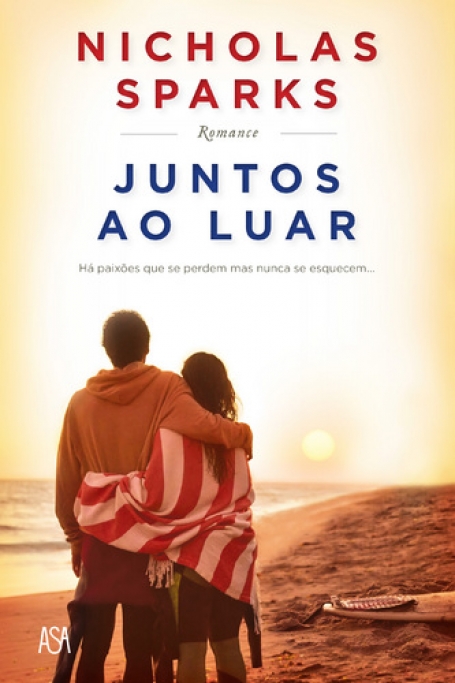 JUNTOS AO LUAR