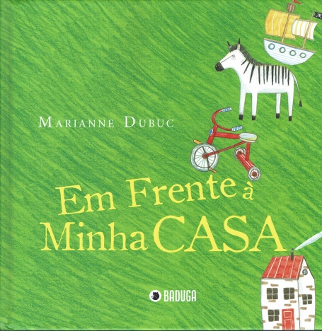 Em Frente à Minha Casa